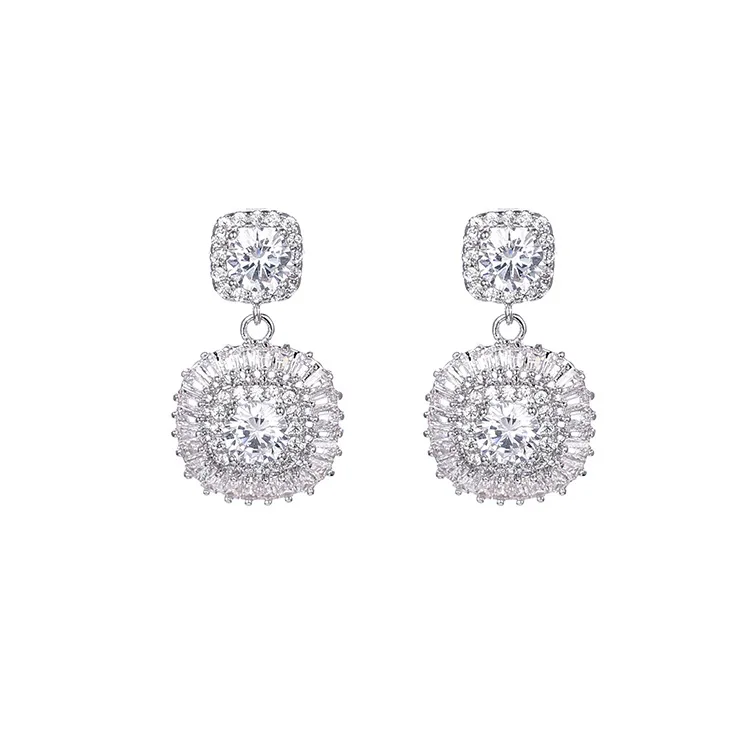 Wholesale High Quality Fashion Jewelry Cubic Zircon Earring Bling Bling Diamond Earring Slap-up Crystal Earrings
Wholesale High Quality Fashion Jewelry Cubic Zircon Earring Bling Bling Diamond Earring Slap-up Crystal Earrings