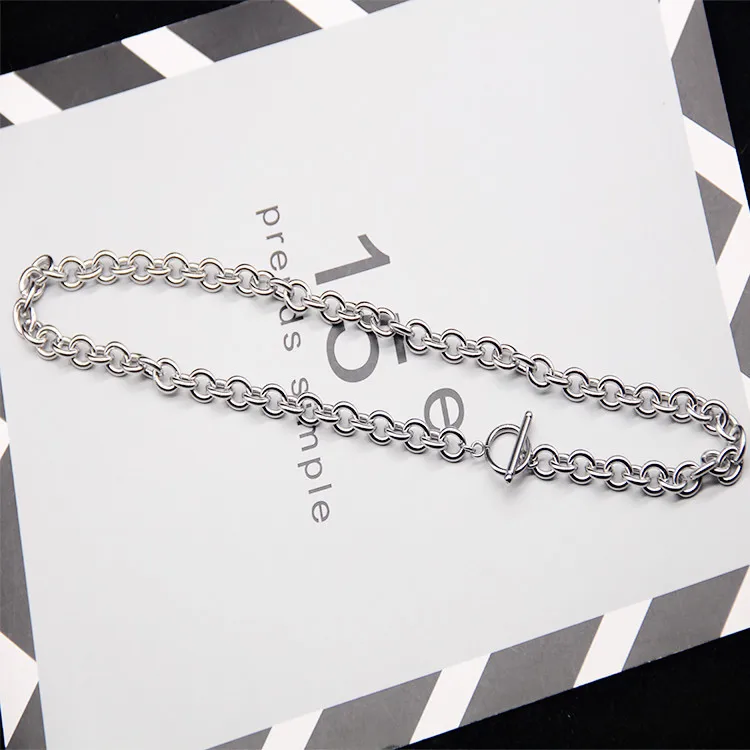 Hip-hop punk simple silver OT buckle titanium thick chain necklace for women street jewelry
Hip-hop punk simple silver OT buckle titanium thick chain necklace for women street jewelry