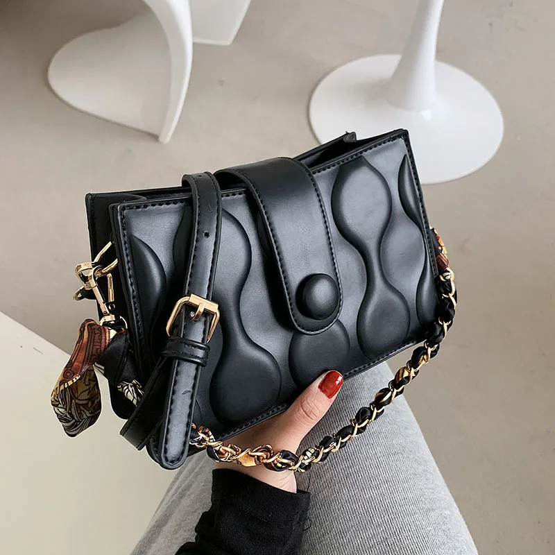 New fashion chain shoulder bag net red silk scarf messenger bag western style handbag small square bag, Stock colors
New fashion chain shoulder bag net red silk scarf messenger bag western style handbag small square bag, Stock colors