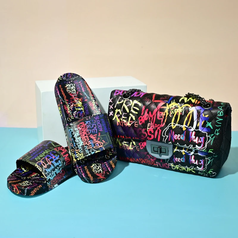 Fashion lady's matching slippers and bag purse set snake print handbag and sandles, Customizable
Fashion lady's matching slippers and bag purse set snake print handbag and sandles, Customizable