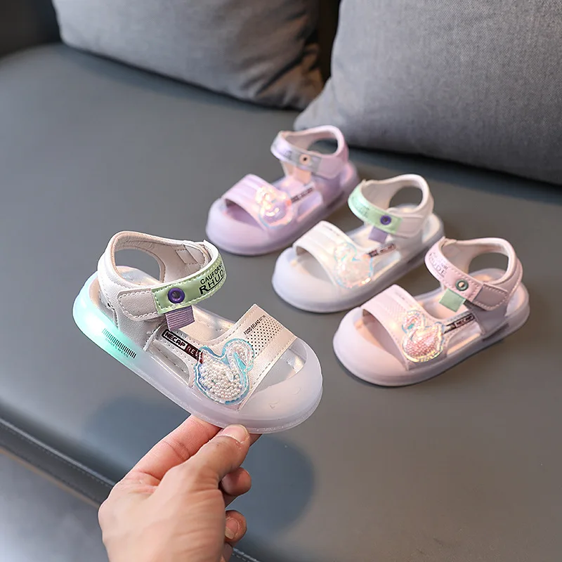 2022 Summer New Light Girls Soft Soled Sandals Leisure 1-6 Year Old Baby Princess Shoes Infant Toddler
2022 Summer New Light Girls Soft Soled Sandals Leisure 1-6 Year Old Baby Princess Shoes Infant Toddler