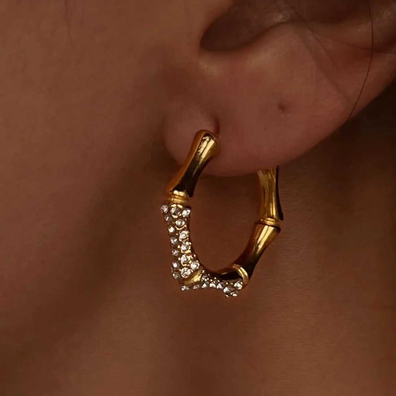 2022 New 18k Gold Plated Unique Hypoallergenic Stainless Steel Vintage Pentagonal Bamboo Zircon Iced Out Earrings
2022 New 18k Gold Plated Unique Hypoallergenic Stainless Steel Vintage Pentagonal Bamboo Zircon Iced Out Earrings