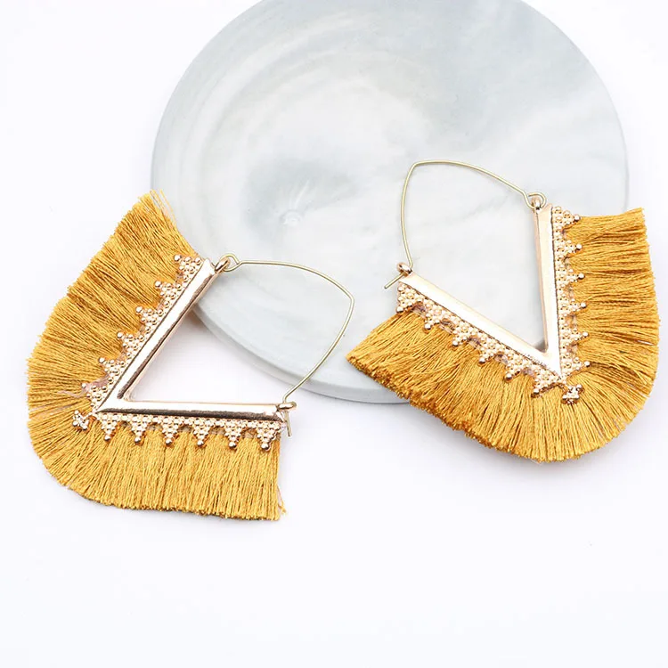 Women's Bohemian Jewelry Alloy Metal V Shape Fringe Cotton Tassel Earrings, Multicolor
Women's Bohemian Jewelry Alloy Metal V Shape Fringe Cotton Tassel Earrings, Multicolor