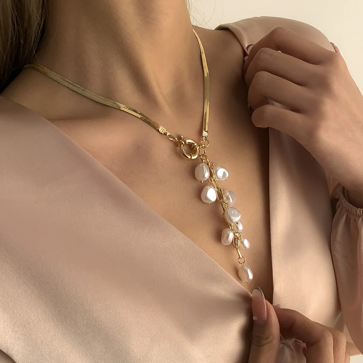 Vintage Pearl Tassel Geometric Necklace Wholesales Long Beaded Tassel Gold Necklace Jewelry Women
Vintage Pearl Tassel Geometric Necklace Wholesales Long Beaded Tassel Gold Necklace Jewelry Women