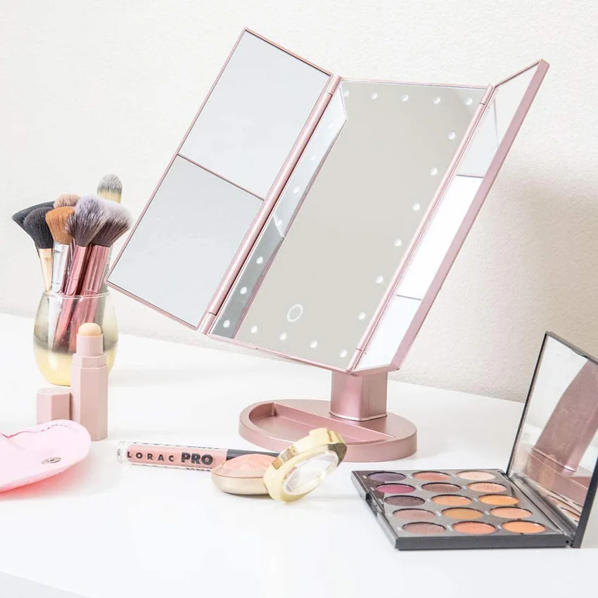 Portable LED Light Makeup Vanity Lights Make Up Mirrors Vanity Cosmetic Hand Folding Led Mirror Lamp 
Portable LED Light Makeup Vanity Lights Make Up Mirrors Vanity Cosmetic Hand Folding Led Mirror Lamp