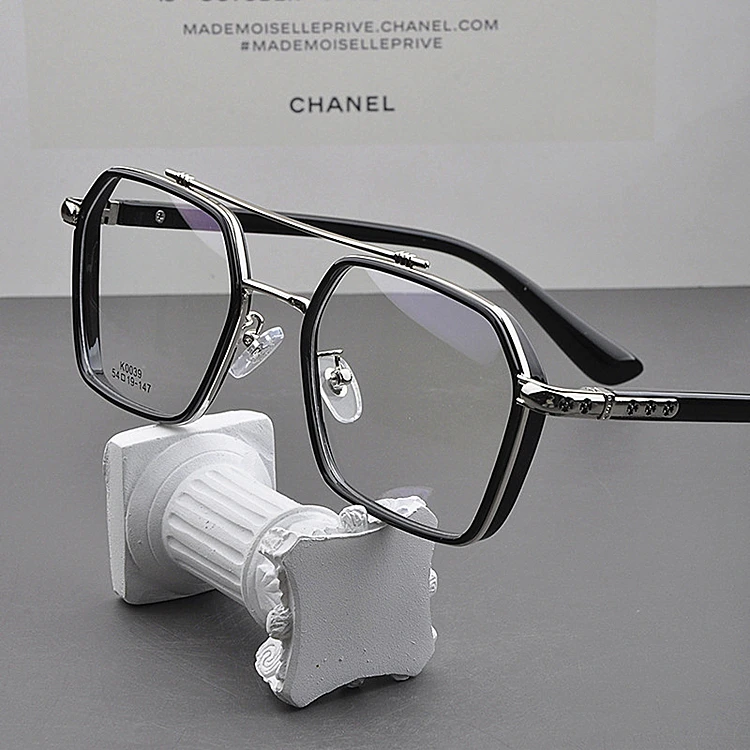 2021 Anti-blue light Clough the suit thug Glasses With nearsightedness With hyperopia
2021 Anti-blue light Clough the suit thug Glasses With nearsightedness With hyperopia