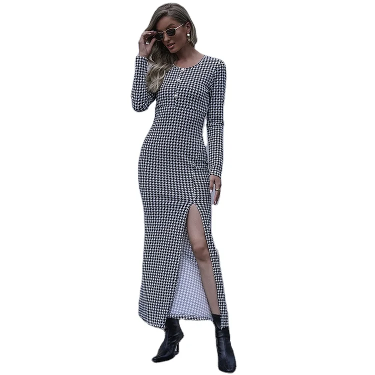 New design cheongsam split ends lady temperament long dress French elegant fashion tight-fitting hip-packed ladies dress, Black and white
New design cheongsam split ends lady temperament long dress French elegant fashion tight-fitting hip-packed ladies dress, Black and white