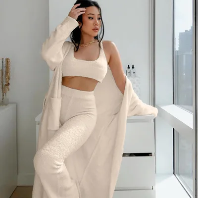 2020 Casual Women's Sleeveless Cozy Sweater Pajamas Short Set Fuzzy Soft Knit Ribbed Sleepwear With Robe 3 Pieces Set For Women
2020 Casual Women's Sleeveless Cozy Sweater Pajamas Short Set Fuzzy Soft Knit Ribbed Sleepwear With Robe 3 Pieces Set For Women