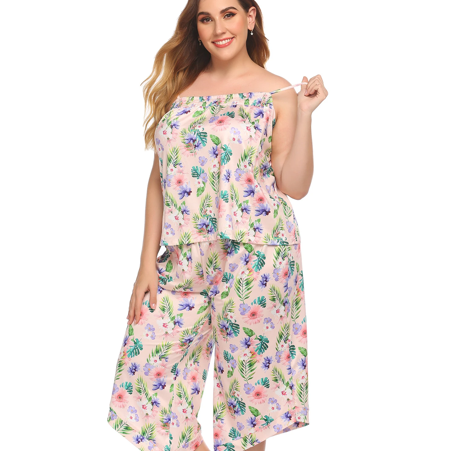 Loose large size casual print suit women's T-shirt trousers two sets of small Daisy flower print color splicing
Loose large size casual print suit women's T-shirt trousers two sets of small Daisy flower print color splicing