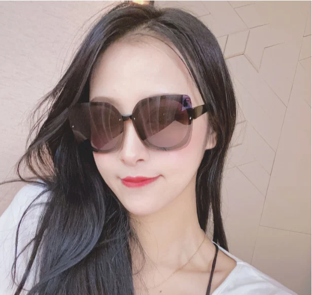 New female personality retro sunglasses fashion face-lift polarized sunglasses
New female personality retro sunglasses fashion face-lift polarized sunglasses