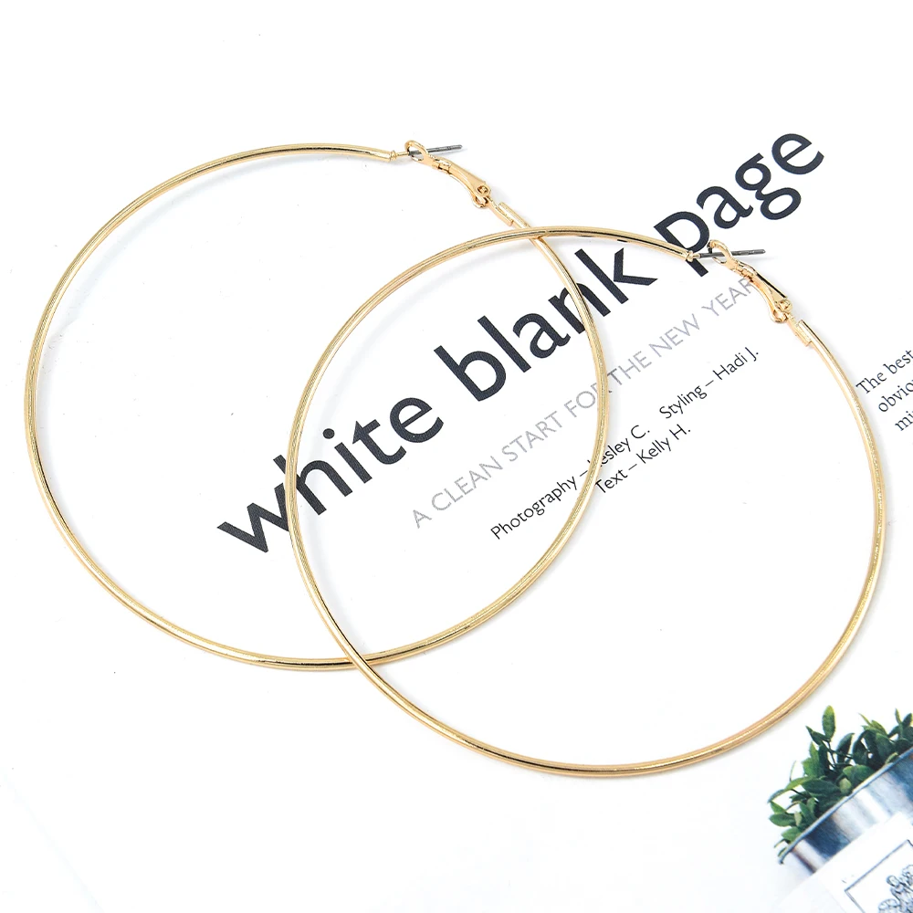 Veijer Wholesale Women big gold hoop earrings fashion earrings trend 2021 
Veijer Wholesale Women big gold hoop earrings fashion earrings trend 2021