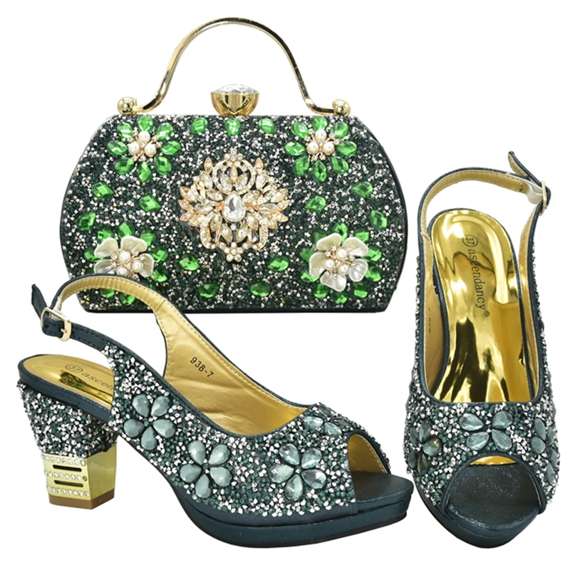 New Arrival Party Lady Shoe And Bag Set Beautiful Italian Shoe Match Bag Set With Stones High Quality Women Shoes Bag Set, Royal blue,black,yellow,gold and fushia
New Arrival Party Lady Shoe And Bag Set Beautiful Italian Shoe Match Bag Set With Stones High Quality Women Shoes Bag Set, Royal blue,black,yellow,gold and fushia