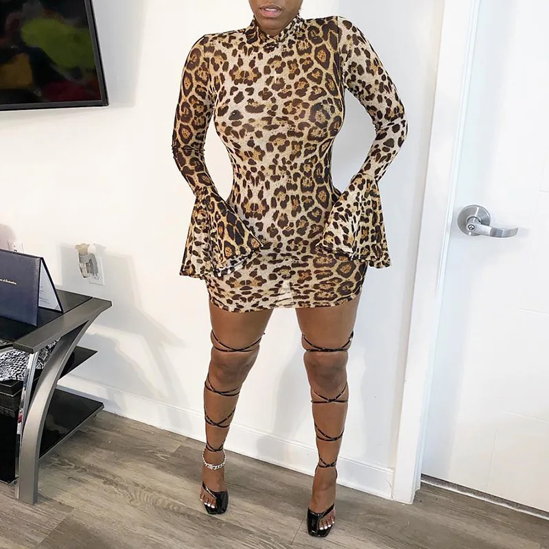 2020 Sexy Leopard Printed Long Flare Sleeve Mini Dress Women Clothes Night Club Wear
2020 Sexy Leopard Printed Long Flare Sleeve Mini Dress Women Clothes Night Club Wear