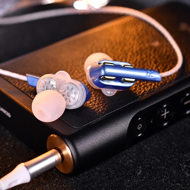 OEM Wired Earphone Headset Double Moving Circle Earphones for In-ear Fone Headphone with Super Bass
OEM Wired Earphone Headset Double Moving Circle Earphones for In-ear Fone Headphone with Super Bass
