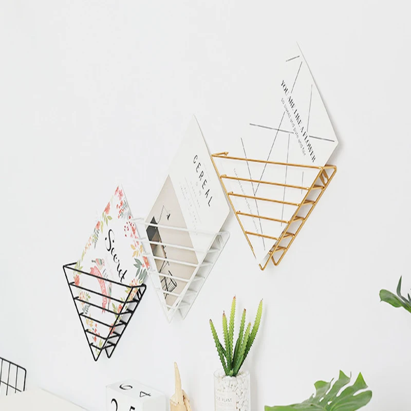 Creative Nordic Wall Wall Shelf Mount Rack Iron Shelf Bookcase Living Room Wall Decoration Display Shelf, As photo
Creative Nordic Wall Wall Shelf Mount Rack Iron Shelf Bookcase Living Room Wall Decoration Display Shelf, As photo