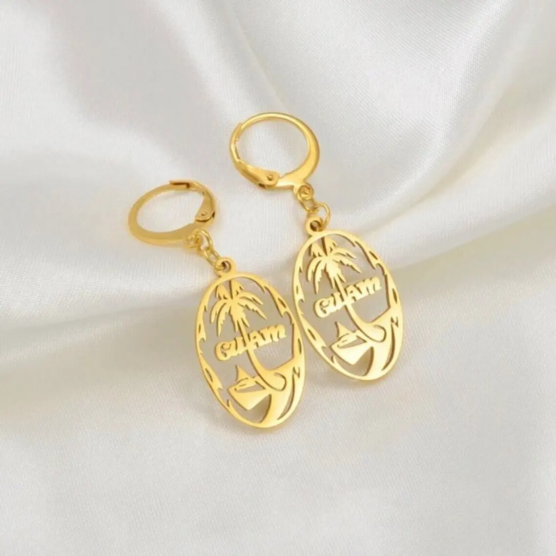 Best Seller Minimalist Symbol Guam Wholesale Distributors 18k Gold Plated Stainless Steel Cultural Jewelry Flag Hoop Earrings
Best Seller Minimalist Symbol Guam Wholesale Distributors 18k Gold Plated Stainless Steel Cultural Jewelry Flag Hoop Earrings