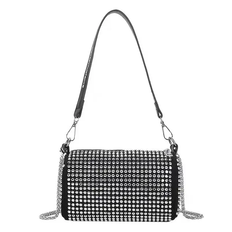 New Rhinestone Single Shoulder Messenger women's net red same hand carrying women's fashion metal chain bag
New Rhinestone Single Shoulder Messenger women's net red same hand carrying women's fashion metal chain bag