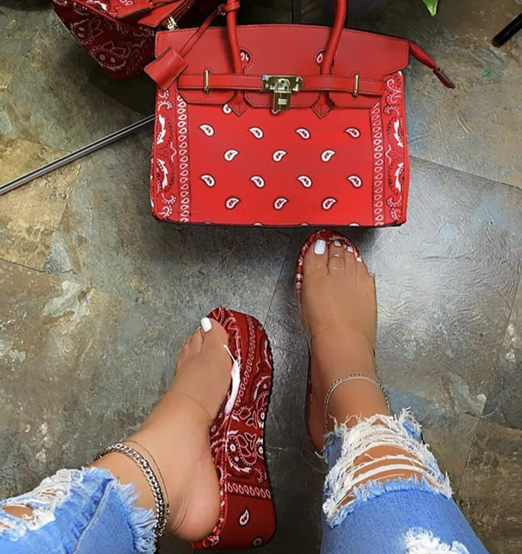 Fashionable Cashew Flowers Ladies Hand Bag High Quality China Factory Heel Shoes Matching Bag Set Women
Fashionable Cashew Flowers Ladies Hand Bag High Quality China Factory Heel Shoes Matching Bag Set Women