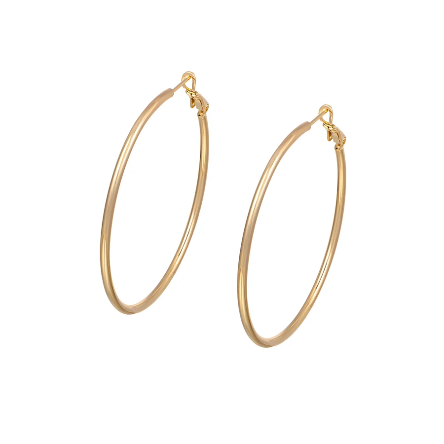 80437 Xuping fashion jewelry 2020 new style hoop earring 18k gold color simple earrings for ladies
80437 Xuping fashion jewelry 2020 new style hoop earring 18k gold color simple earrings for ladies