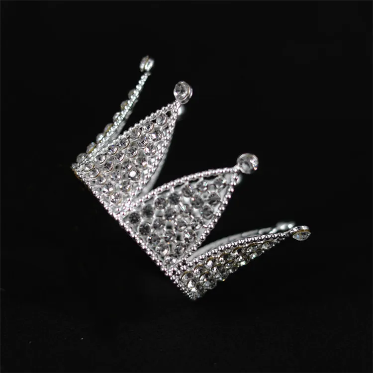 Y1368 Cake decor Metal Material Trinket Crown for sublimation tumblers decoration, Random
Y1368 Cake decor Metal Material Trinket Crown for sublimation tumblers decoration, Random