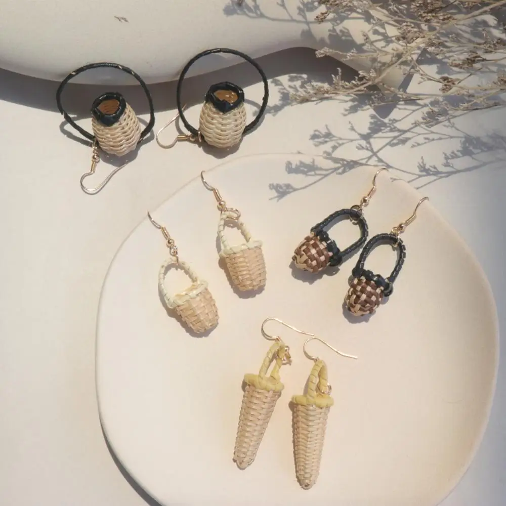 Wholesale Korean Bamboo Basket Handmade Straw Weave Rattan Drop Earrings For Women Earring Jewelry, Colorful
Wholesale Korean Bamboo Basket Handmade Straw Weave Rattan Drop Earrings For Women Earring Jewelry, Colorful