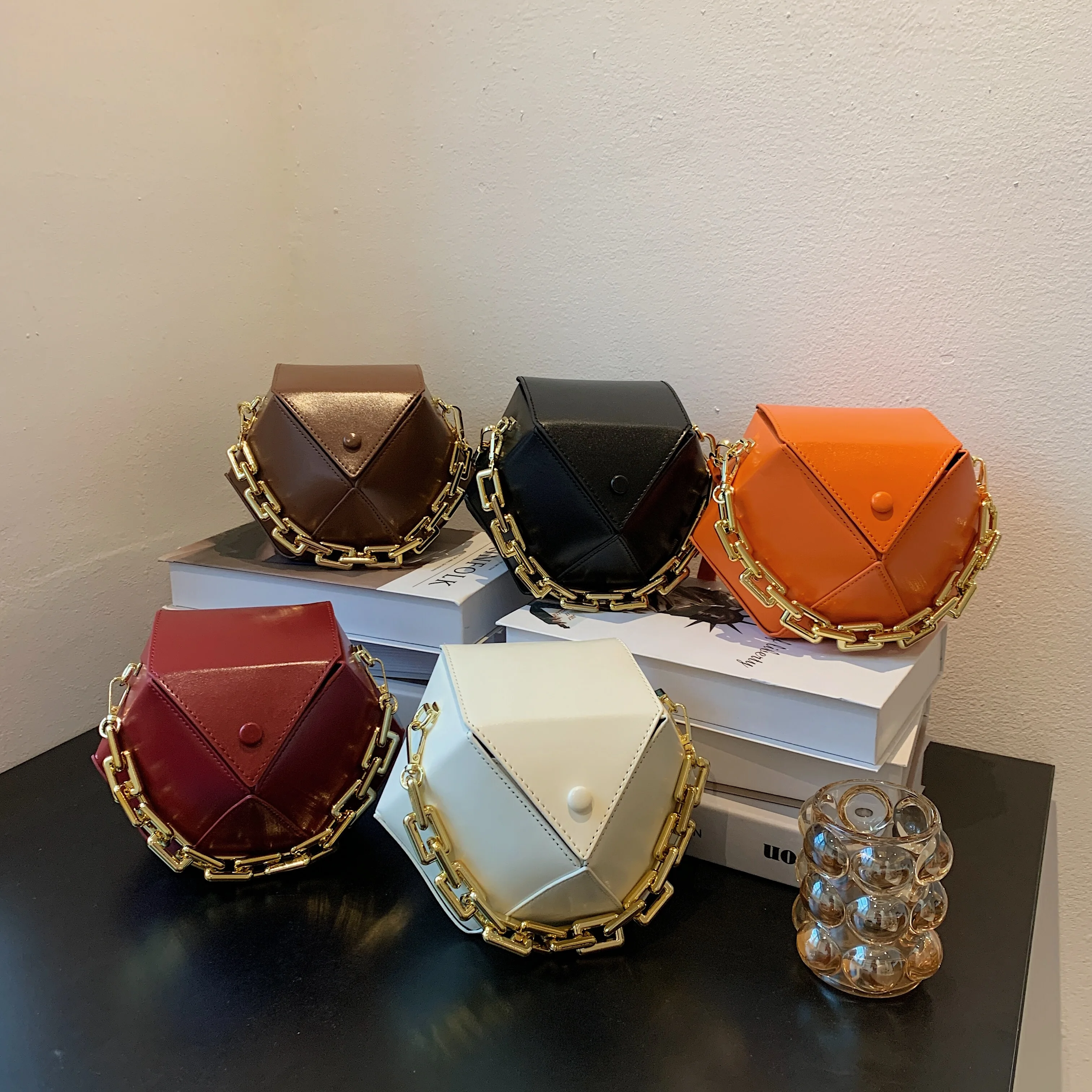 Hexagon Unique Purse Cross body Bag 2022 New Fashion Cute Girls Ladies Shoulder Bag
Hexagon Unique Purse Cross body Bag 2022 New Fashion Cute Girls Ladies Shoulder Bag