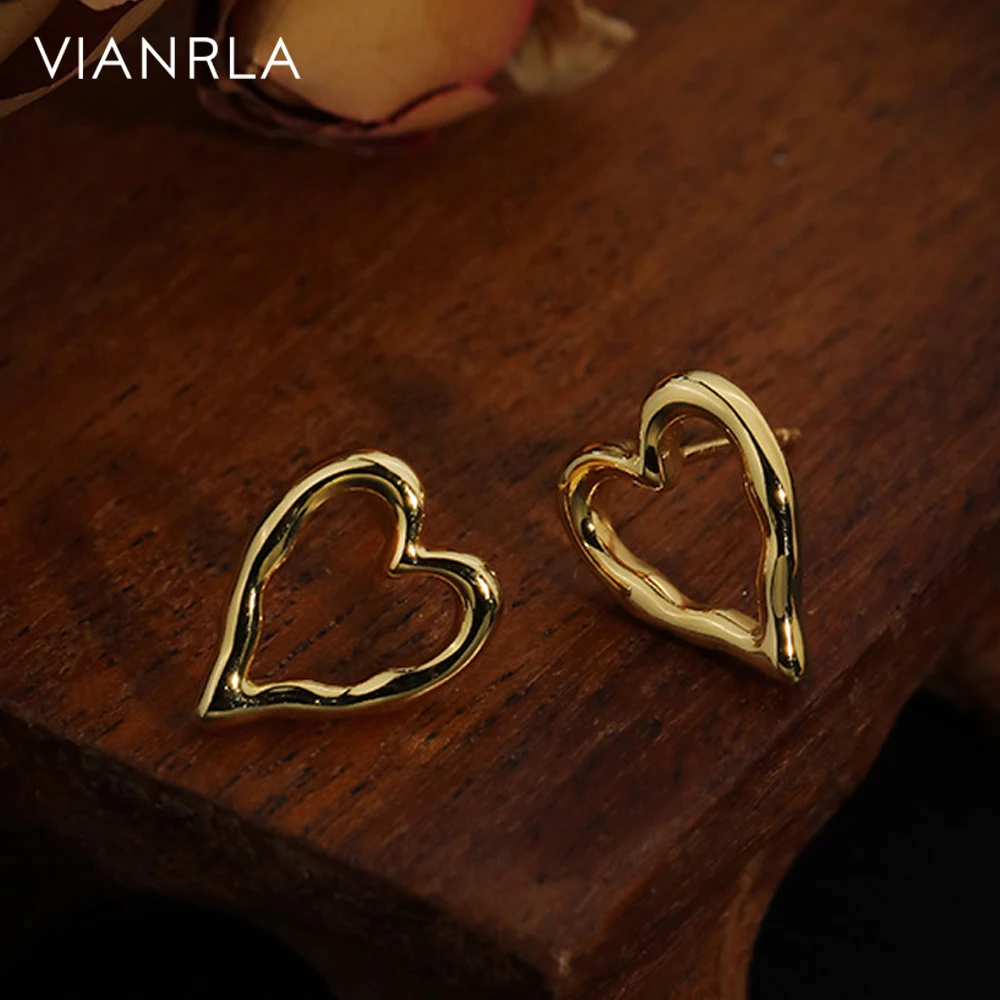 VIANRLA 925 Sterling Silver Jewelry Heart Earrings 18k Gold Plated Earring Irregular Shape For Women Wholesale
VIANRLA 925 Sterling Silver Jewelry Heart Earrings 18k Gold Plated Earring Irregular Shape For Women Wholesale
