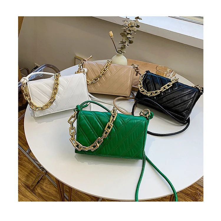 Embroidery Ladies Tilt Quilted Pattern Flap Handbags Thick Chains Chic Shoulder Messenger Purses PU Luxury Handbags for Women
Embroidery Ladies Tilt Quilted Pattern Flap Handbags Thick Chains Chic Shoulder Messenger Purses PU Luxury Handbags for Women
