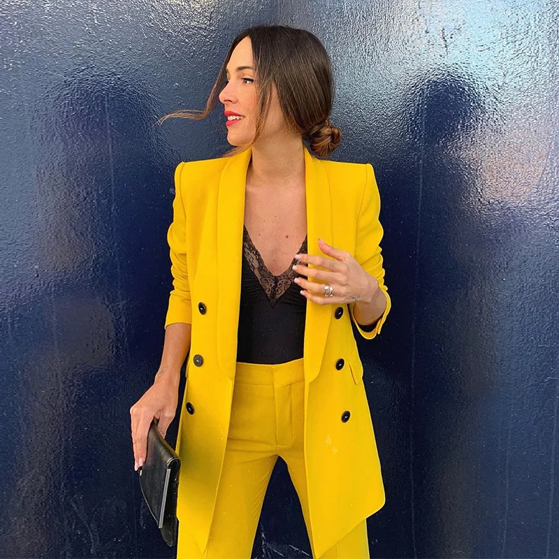 2021fall and winter Office ladies working suits custom made blazer women yellow triple breasted ladies business suit
2021fall and winter Office ladies working suits custom made blazer women yellow triple breasted ladies business suit