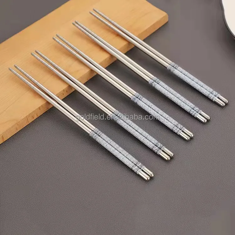 Stainless Steel Blue And White Porcelain Non-slip Heat Insulation Spiral Household Tableware Adult Household Chopsticks, As photo
Stainless Steel Blue And White Porcelain Non-slip Heat Insulation Spiral Household Tableware Adult Household Chopsticks, As photo