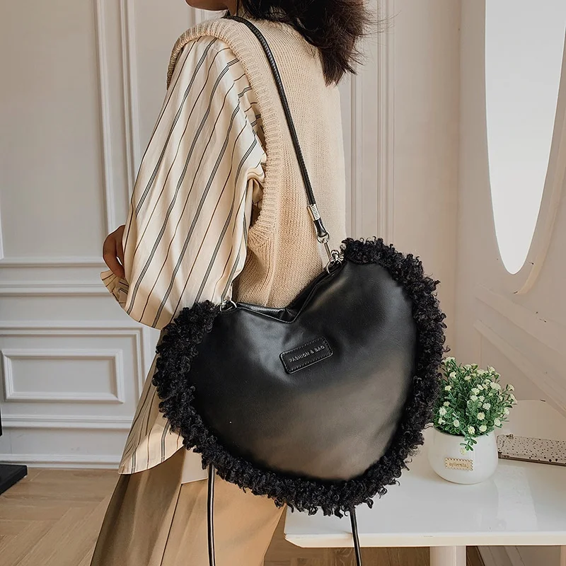 2022 Creative Heart Shape Women Hand Bags Winter Furry Underarm Shoulder Bag Large Capacity Crossbody Messenger Bag, 3 colors
2022 Creative Heart Shape Women Hand Bags Winter Furry Underarm Shoulder Bag Large Capacity Crossbody Messenger Bag, 3 colors