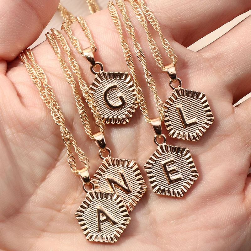 5Pcs/set Wholesale Gold Plated Initial Pendant Alphabet Old English Initial Pendant Gold Necklace 
5Pcs/set Wholesale Gold Plated Initial Pendant Alphabet Old English Initial Pendant Gold Necklace