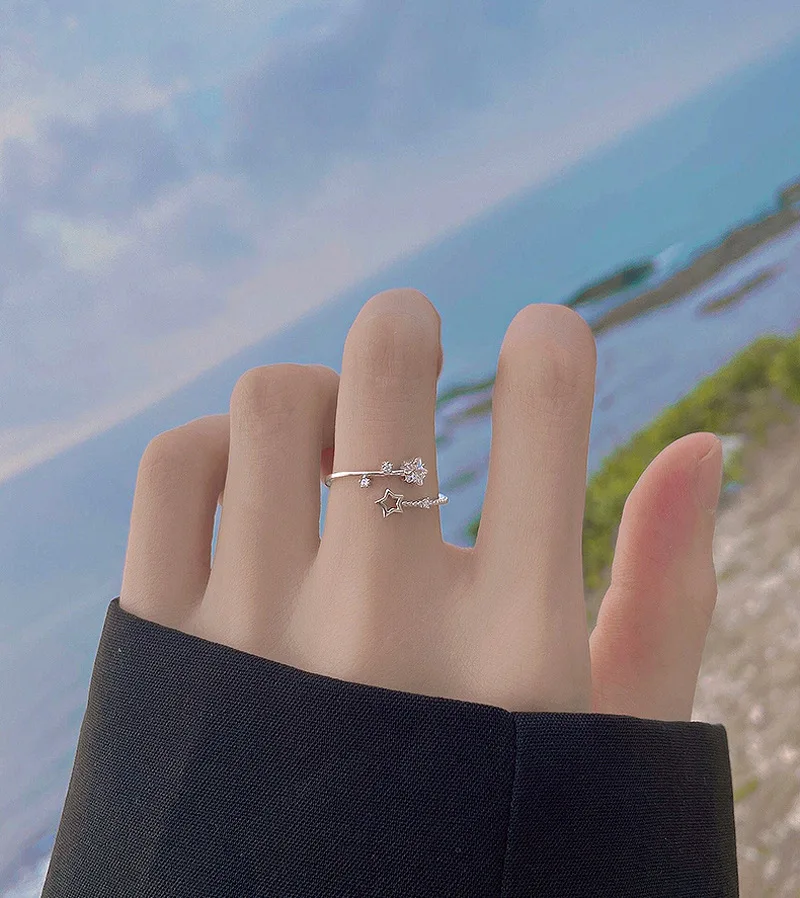 925 sterling silver rings luxury resizable hollow out star ring with shine rhinestone finger rings, Silver color
925 sterling silver rings luxury resizable hollow out star ring with shine rhinestone finger rings, Silver color