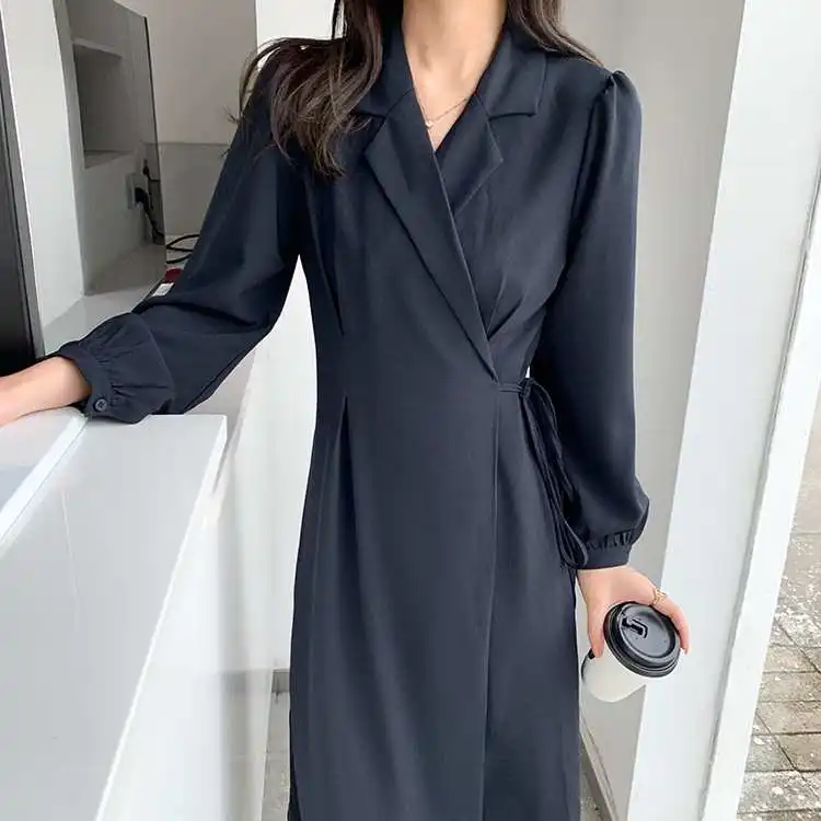 Long suit collar windbreaker dress women long sleeved autumn new elegant blouse dress
Long suit collar windbreaker dress women long sleeved autumn new elegant blouse dress