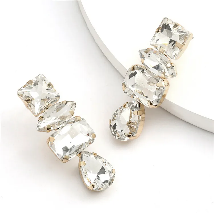 Super Fairy Fashion Color Diamond Series Geometric Glass Diamond Super Flash Full Diamond Earrings
Super Fairy Fashion Color Diamond Series Geometric Glass Diamond Super Flash Full Diamond Earrings