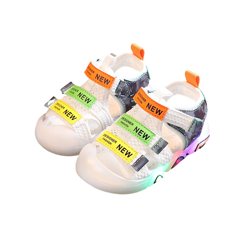 2021 Outdoor Summer Led Light Sandal Kids Non Slip Leather Boys And Girls Beach Shoes
2021 Outdoor Summer Led Light Sandal Kids Non Slip Leather Boys And Girls Beach Shoes