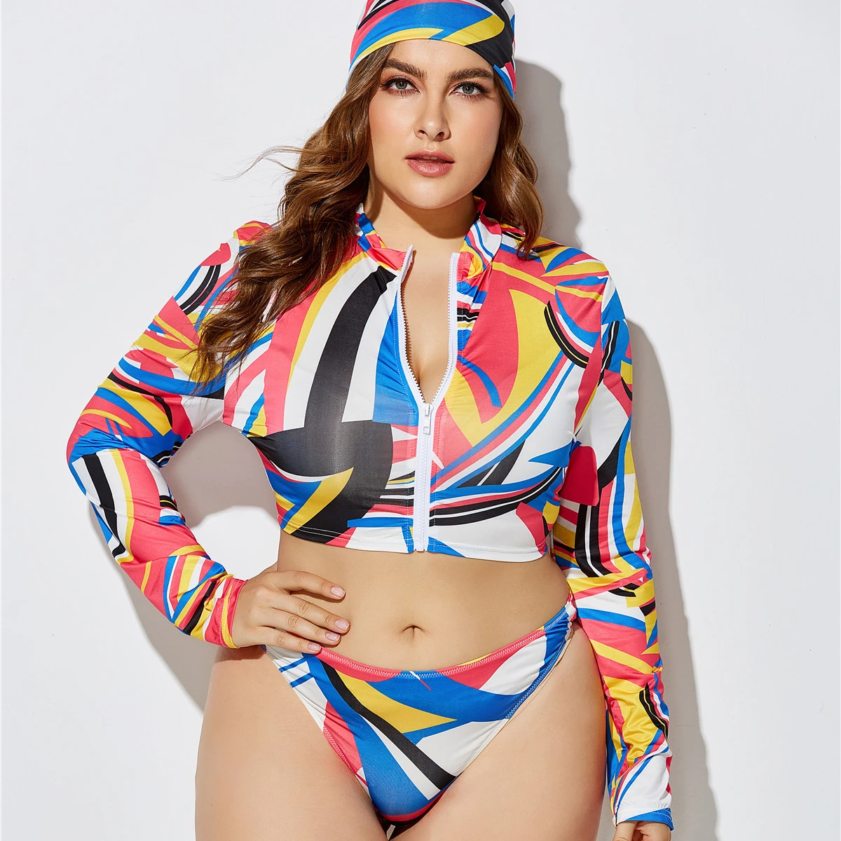 Fanli European and American three-piece sexy printed bikini large size split swimsuit with head tie waist triangle scarf
Fanli European and American three-piece sexy printed bikini large size split swimsuit with head tie waist triangle scarf