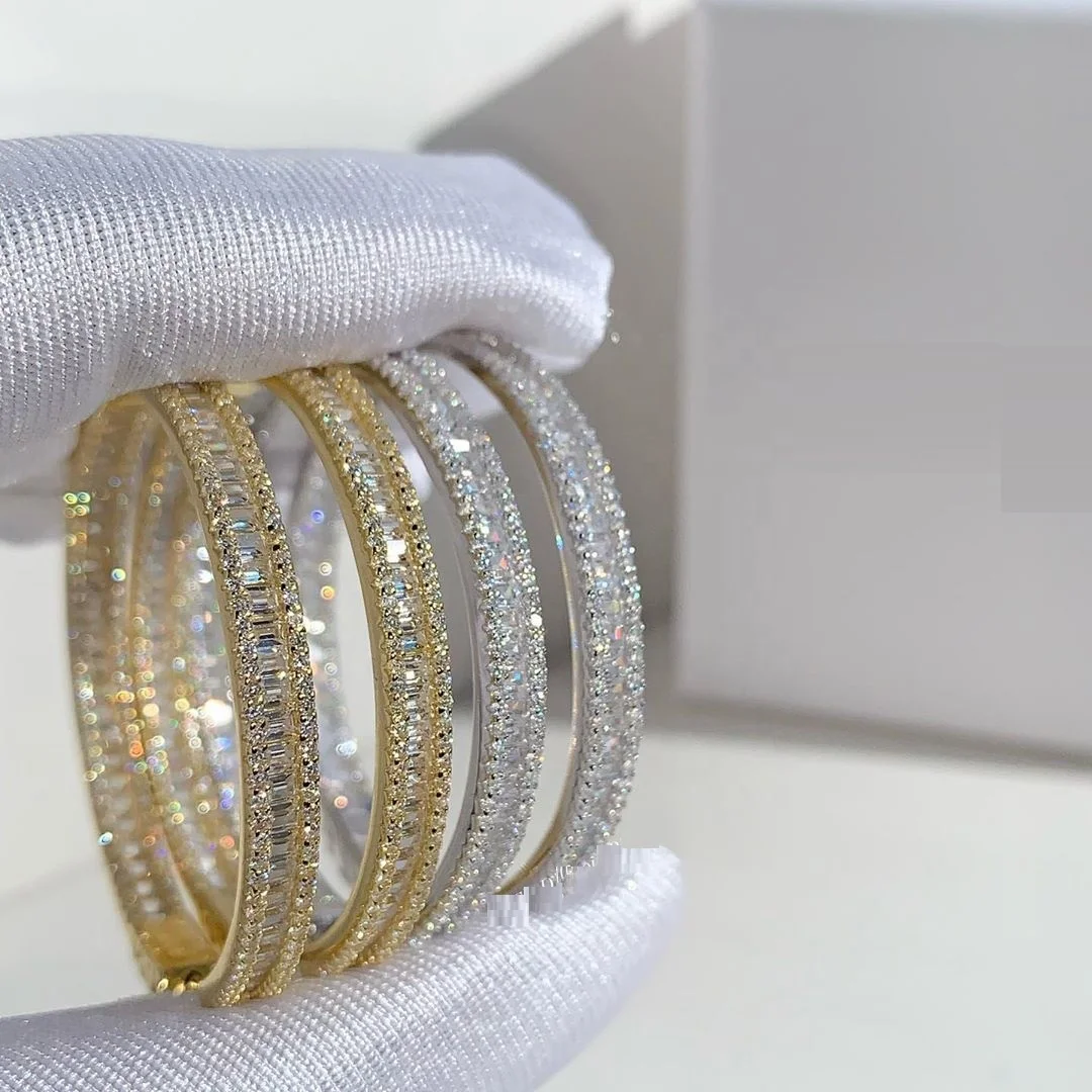 Trendy silver gold plated women jewelry rectangle ice out bling cz big hoop earring
Trendy silver gold plated women jewelry rectangle ice out bling cz big hoop earring