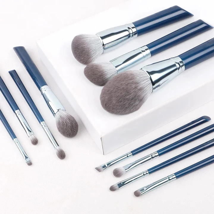 Wonderful Blue Wooden Handle Cosmetic Makeup Brush Privat Label Manufacturer Set In Stock
Wonderful Blue Wooden Handle Cosmetic Makeup Brush Privat Label Manufacturer Set In Stock