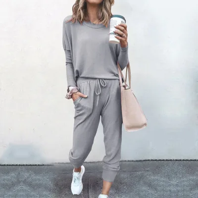 10% Off Autumn and winter warm women's loose solid color outfit long-sleeved casual suit for women
10% Off Autumn and winter warm women's loose solid color outfit long-sleeved casual suit for women