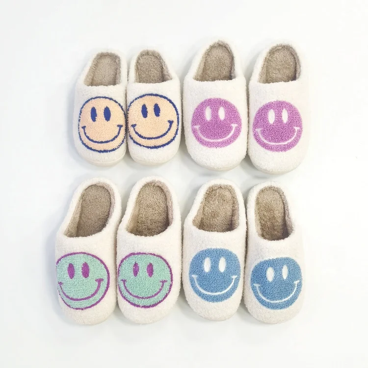 2021 Fashion Lovely winter warm big size women slippers Plush Warm White smile face Home Indoor Slippers
2021 Fashion Lovely winter warm big size women slippers Plush Warm White smile face Home Indoor Slippers