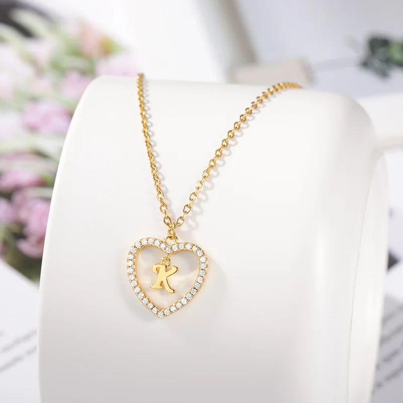 Heart Copper Letter Stainless Steel Chain Nameplate Pieces Gemstone Necklaces 18K Saudi Trendy Gold Jewelry With Stone Necklace, Gold or cistomized
Heart Copper Letter Stainless Steel Chain Nameplate Pieces Gemstone Necklaces 18K Saudi Trendy Gold Jewelry With Stone Necklace, Gold or cistomized