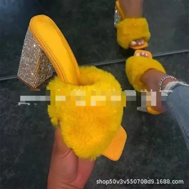 2021 hot sale good quality big size furry slides sexy fluffy sandals block high heels yellow sandals rhinestone slippers
2021 hot sale good quality big size furry slides sexy fluffy sandals block high heels yellow sandals rhinestone slippers