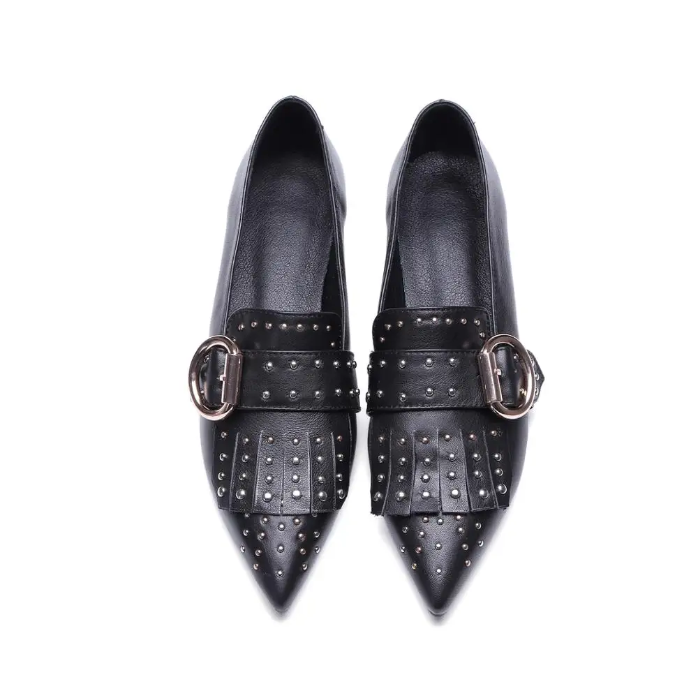 Wholesale Rivets Buckle Fringe Slip on Pointed Toe Ladies Genuine Leather Shoes Women Flat
Wholesale Rivets Buckle Fringe Slip on Pointed Toe Ladies Genuine Leather Shoes Women Flat