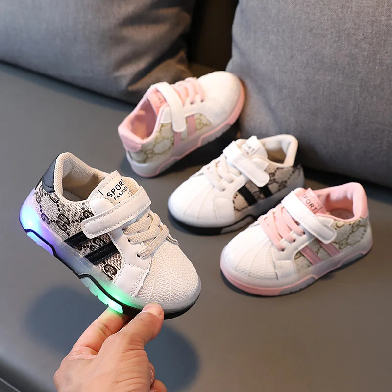 Toddler Children Glowing Shoes Kids Led Breathable Shell Head Soft Bottom shoes Boys Girls Fashion Outdoor Casual LED Sneakers, Black/pink
Toddler Children Glowing Shoes Kids Led Breathable Shell Head Soft Bottom shoes Boys Girls Fashion Outdoor Casual LED Sneakers, Black/pink