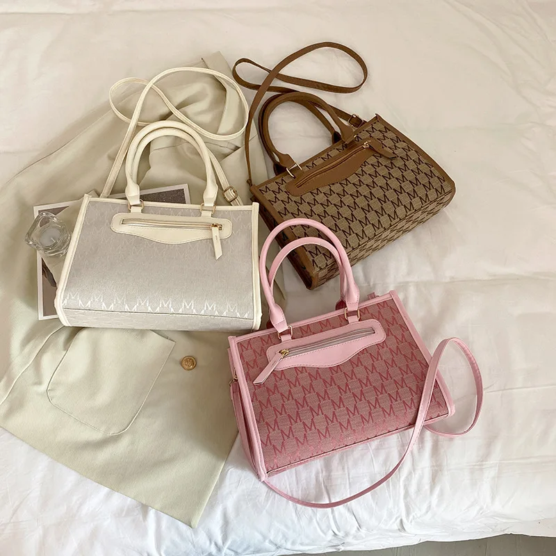 Leather Contrast Color Square Sling Bags Wide Shoulder Straps Crossbody Messenger Bag Ladies Purses and Handbag for Women, 3 colors
Leather Contrast Color Square Sling Bags Wide Shoulder Straps Crossbody Messenger Bag Ladies Purses and Handbag for Women, 3 colors