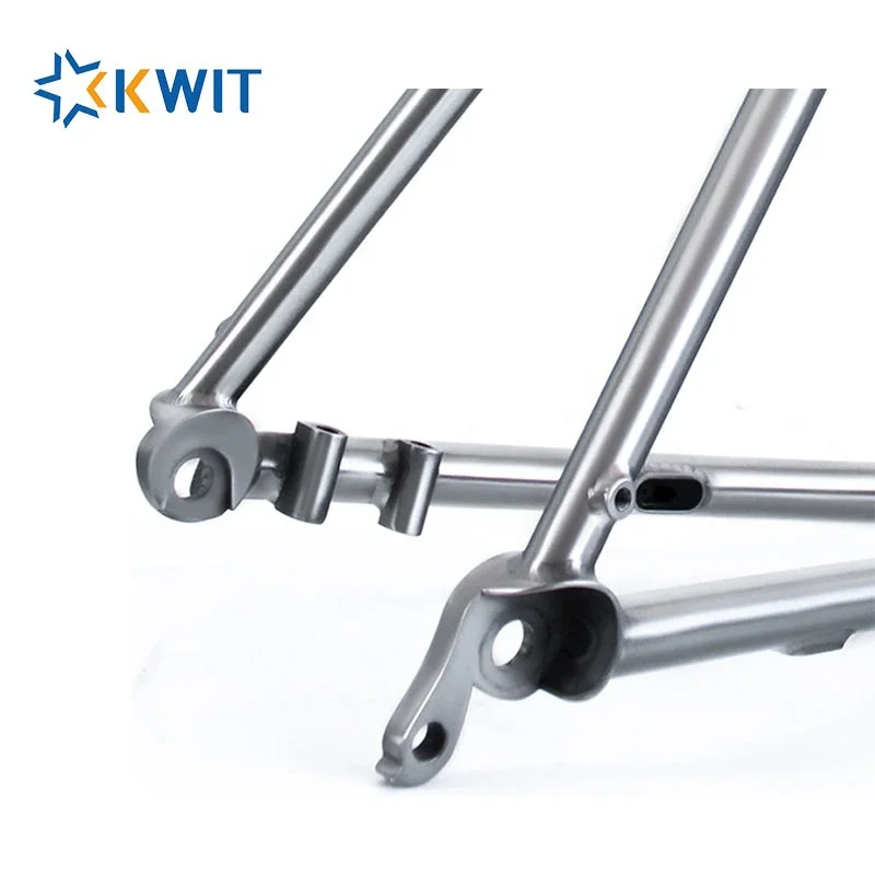 Titanium alloy road bike frame mobile lifting lug 44 hidden pipe inside the wire 700 C brake
Titanium alloy road bike frame mobile lifting lug 44 hidden pipe inside the wire 700 C brake