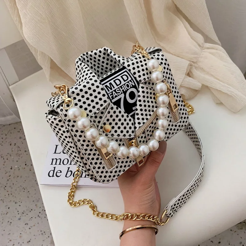 2021 Creative design pearls bag woman purse fashion korean style handbags for women
2021 Creative design pearls bag woman purse fashion korean style handbags for women