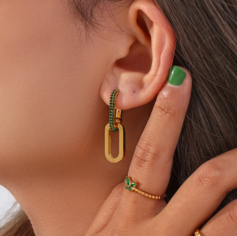 2023 Wholesale Price Trendy Style Popular Gold Plated 304 Stainless Steel Chain Three Colors Zircon Women Stud Earrings
2023 Wholesale Price Trendy Style Popular Gold Plated 304 Stainless Steel Chain Three Colors Zircon Women Stud Earrings