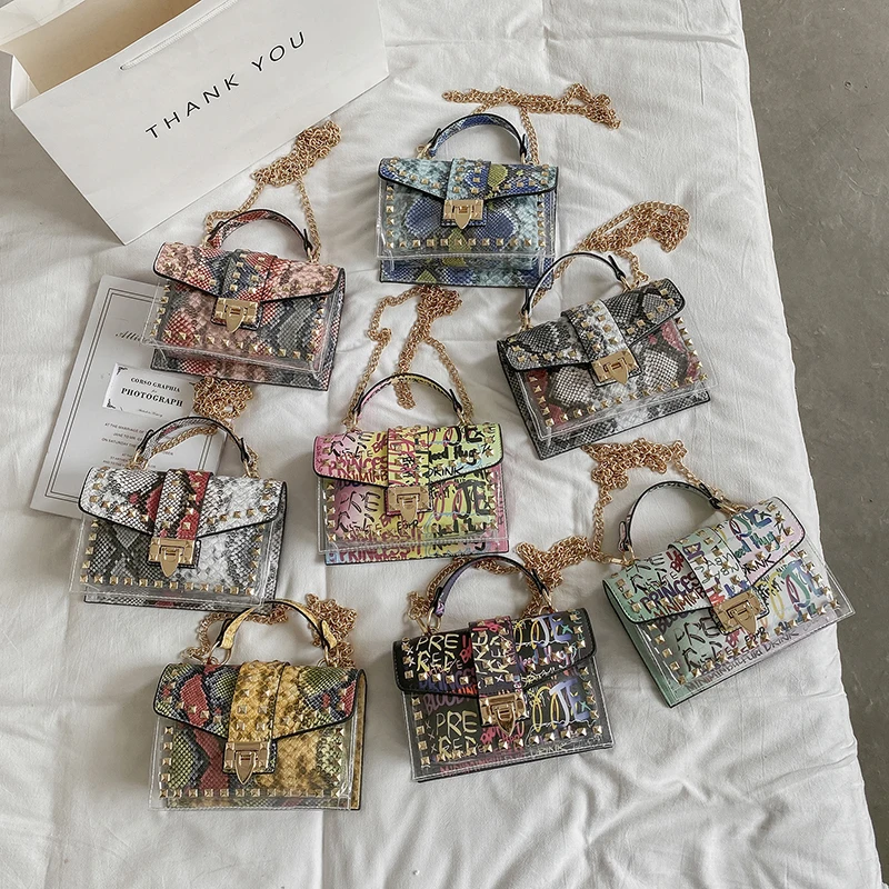 Wholesale Graffiti Design Women's Bag 2022 New Single Pu Shoulder Bag All-match Chain 2 in 1 Crossbody Small Bag, 6 color can choose or custom you like color
Wholesale Graffiti Design Women's Bag 2022 New Single Pu Shoulder Bag All-match Chain 2 in 1 Crossbody Small Bag, 6 color can choose or custom you like color